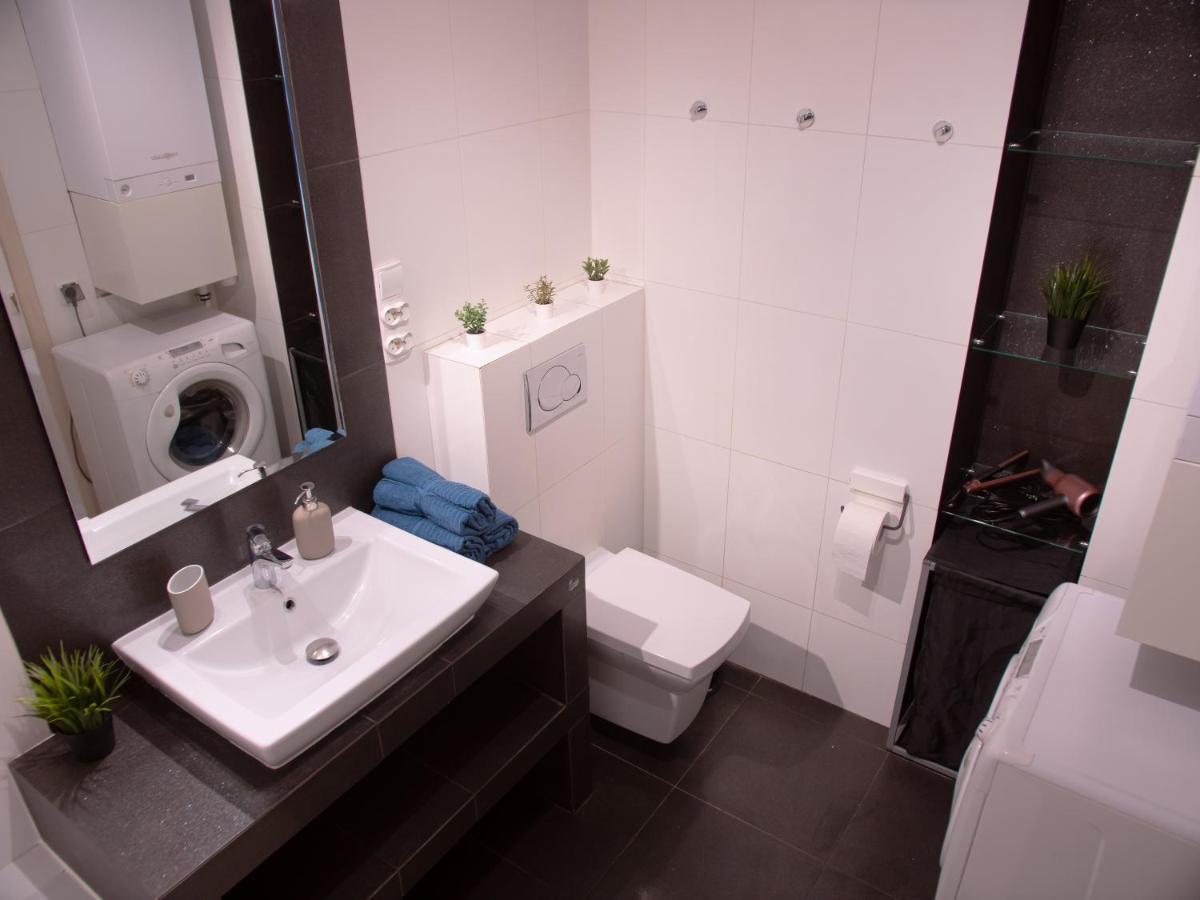 Sdh 2 Radzymin Comfortable Apartment Near Warsaw Esterno foto